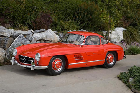 Este vorba despre un MercedesBenz 300SL Gullwing fabricat n 1955 